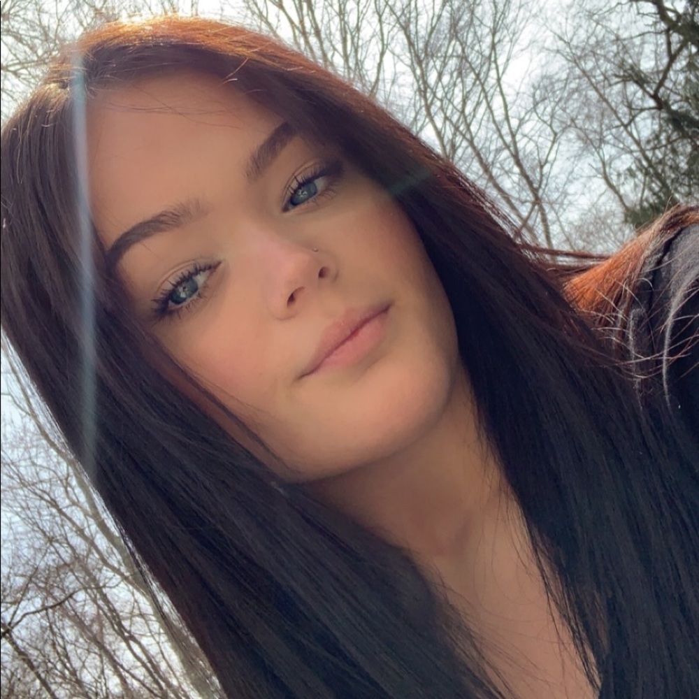 Meet your Posher, Casey